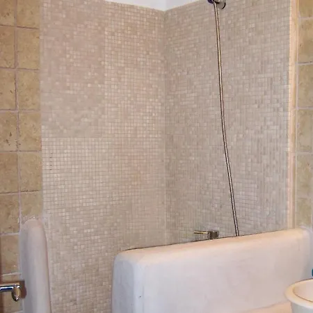 Villa New Apollon, Prive Pool, Parking & βbq 1-6pax *