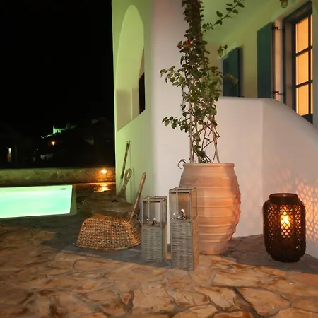 New Apollon, Prive Pool, Parking & βbq 1-6pax * Akrotírion