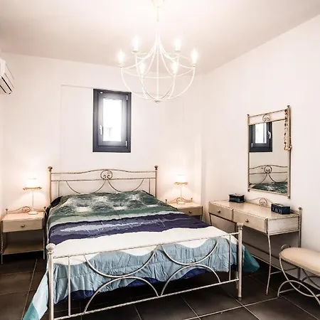 New Apollon, Prive Pool, Parking & βbq 1-6pax